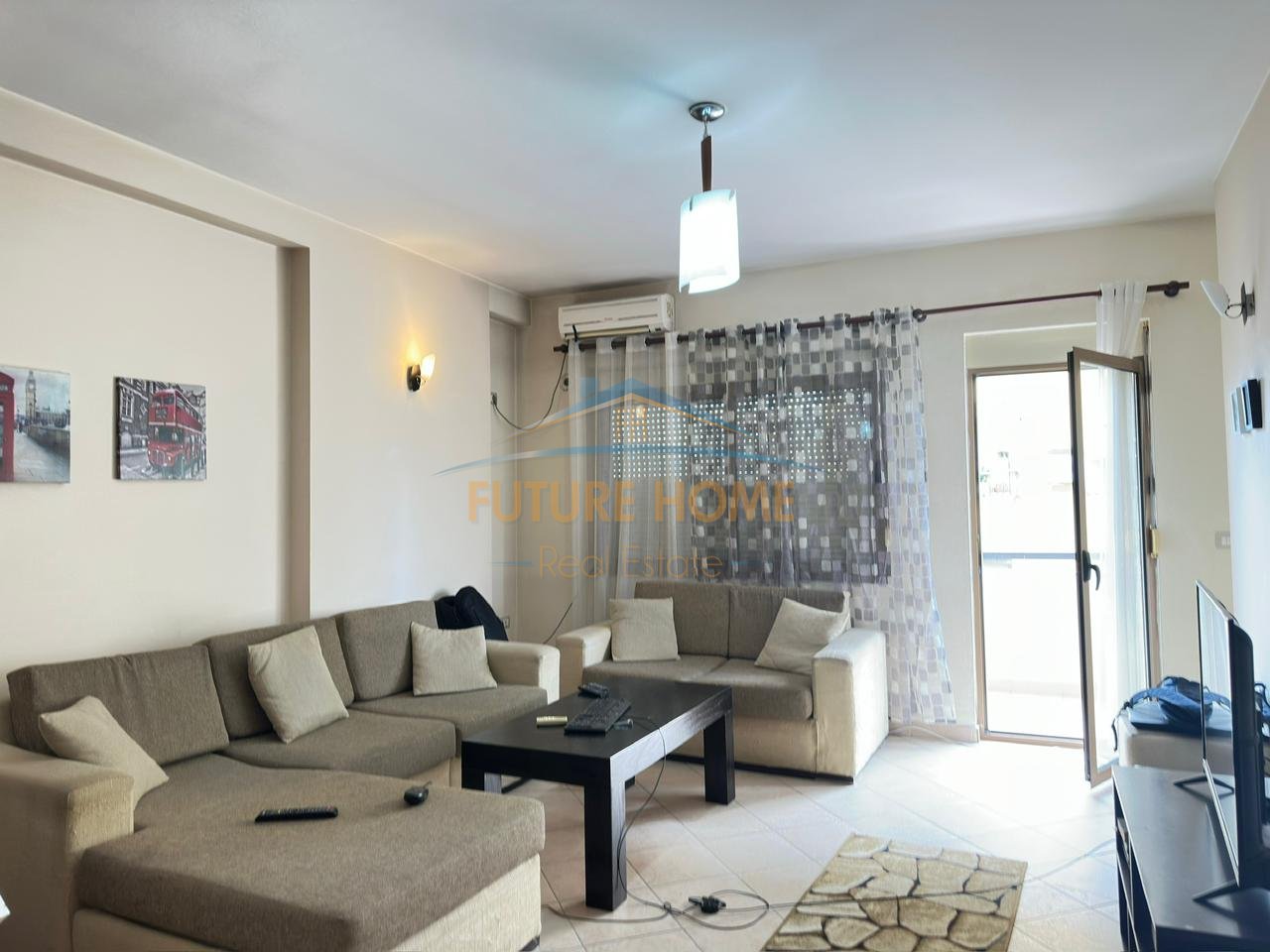 Shitet, Apartament 1+1, Rruga Riza Cerova