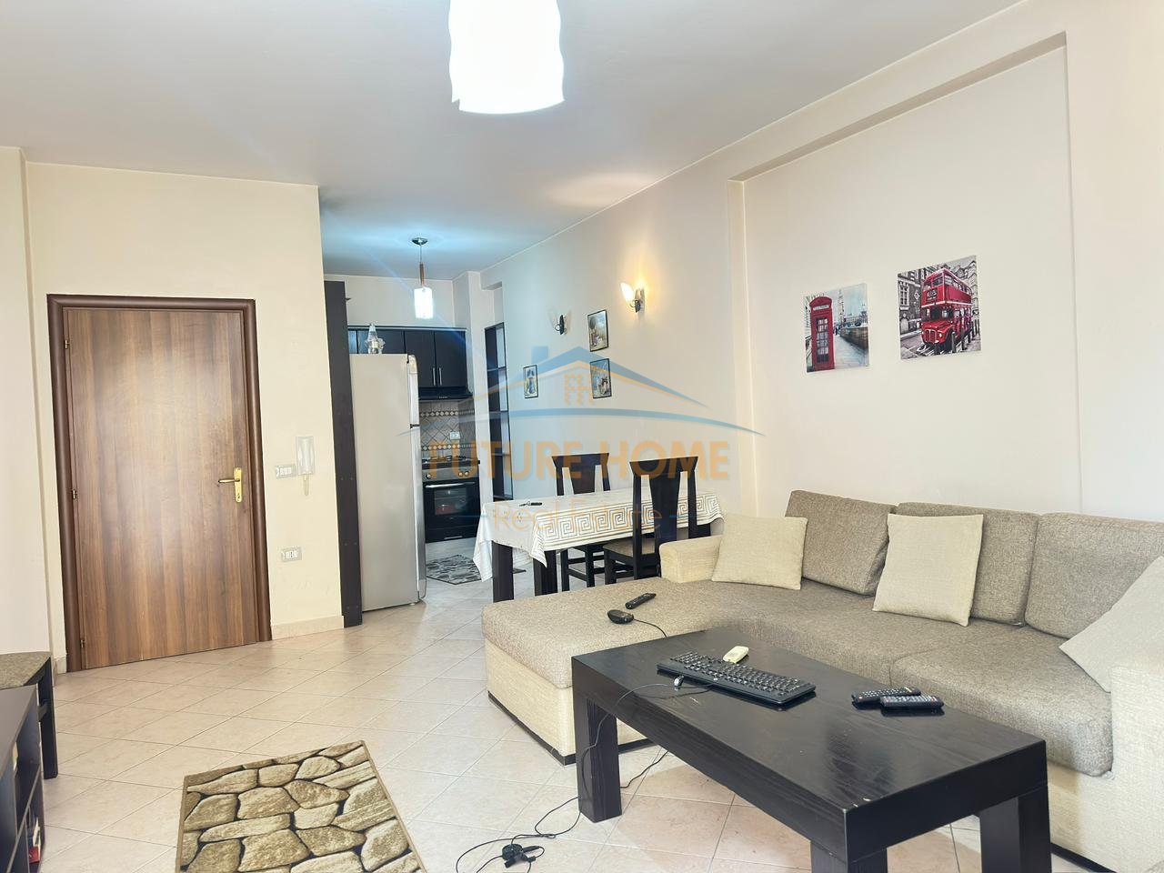 Shitet, Apartament 1+1, Rruga Riza Cerova