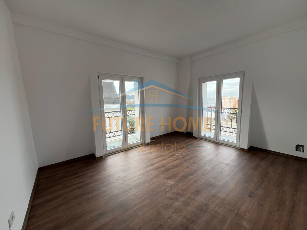 For sale, Apartment 2+1+2, Residence "Porta Tirana e Re" Sauk, Tirana.