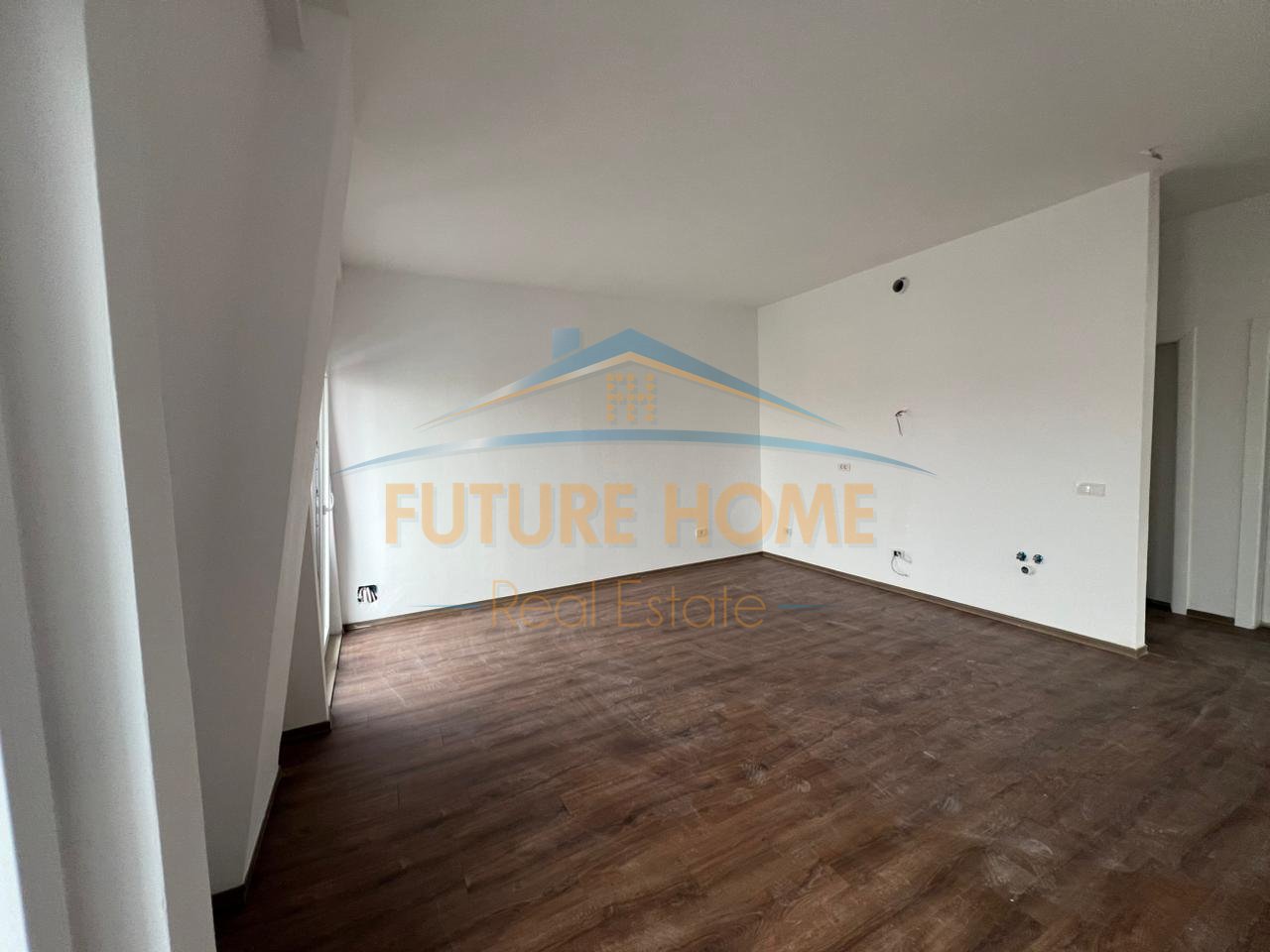 For sale, Apartment 2+1+2, Residence "Porta Tirana e Re" Sauk, Tirana.