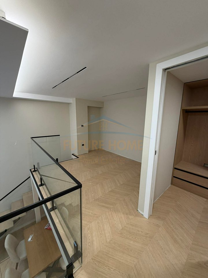 For sale, Duplex + Parking Space, Golden Park