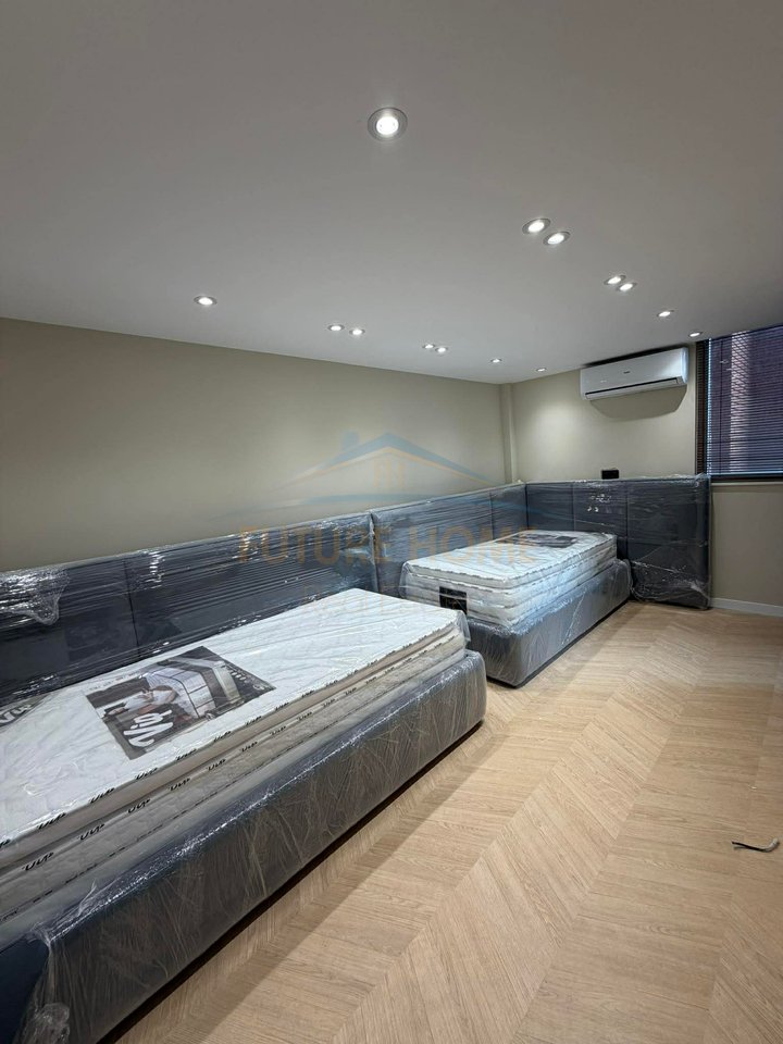 Rent, Duplex + Parking Space, Golden Park