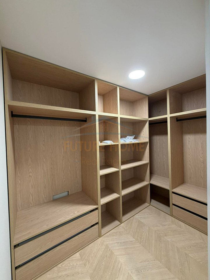 Rent, Duplex + Parking Space, Golden Park