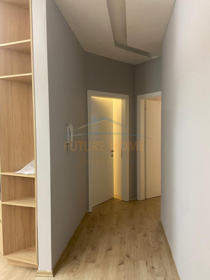 Rent, Apartment 2+1+2+2 Parking Spaces, Center