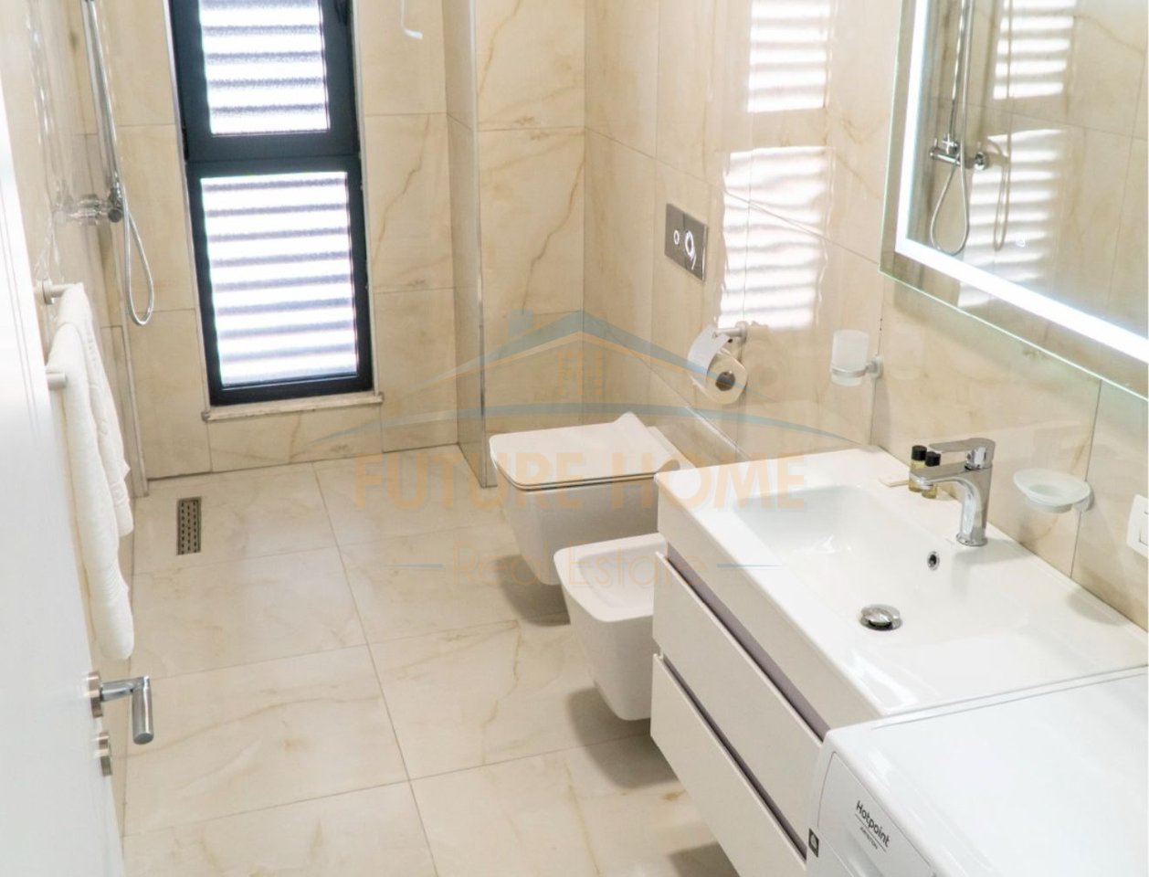 Rent, Apartment 2+1+2+2 Parking Spaces, Center