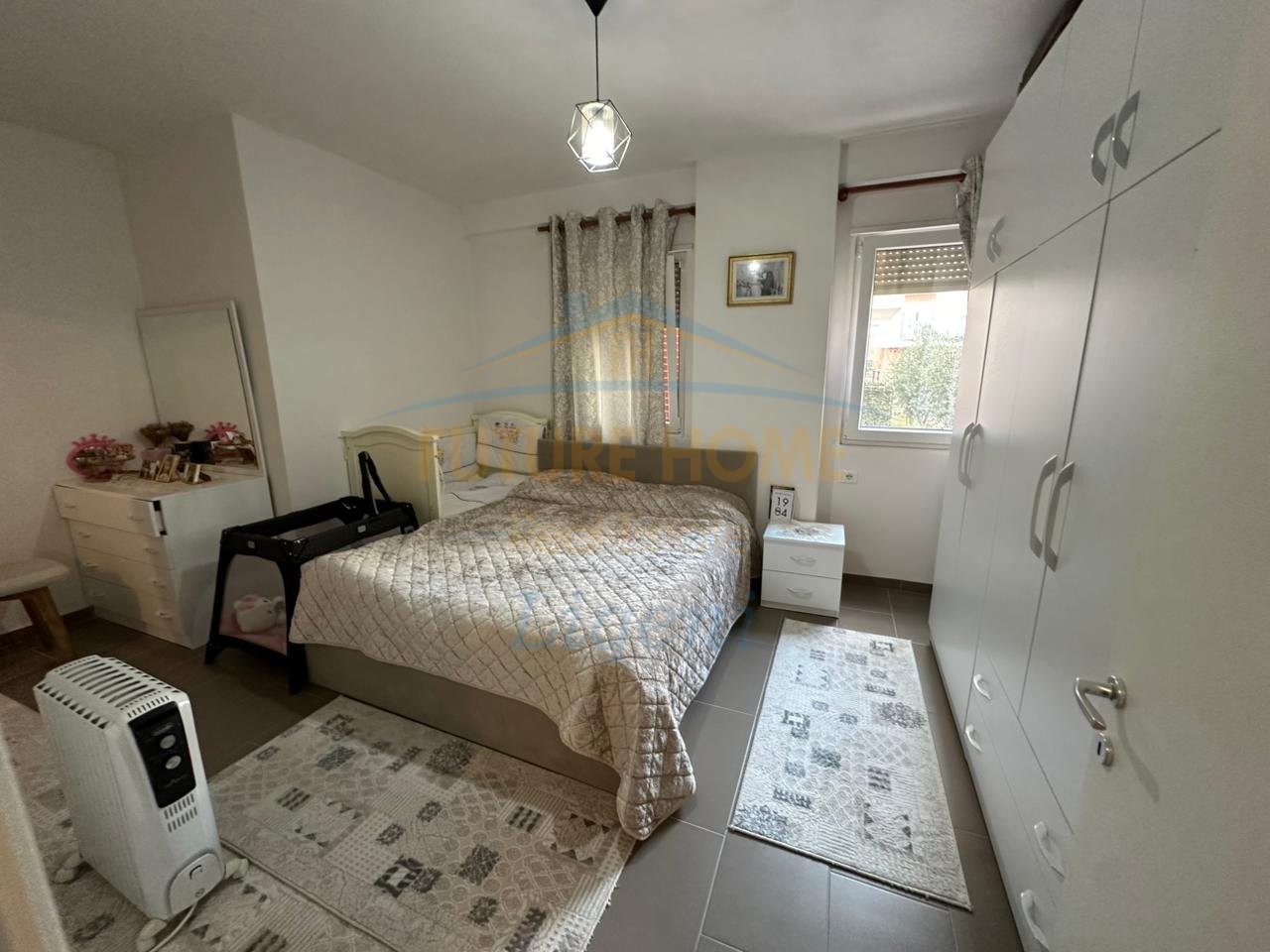 Shitet, Apartament 2+1,Unaza e Re, Tirane.