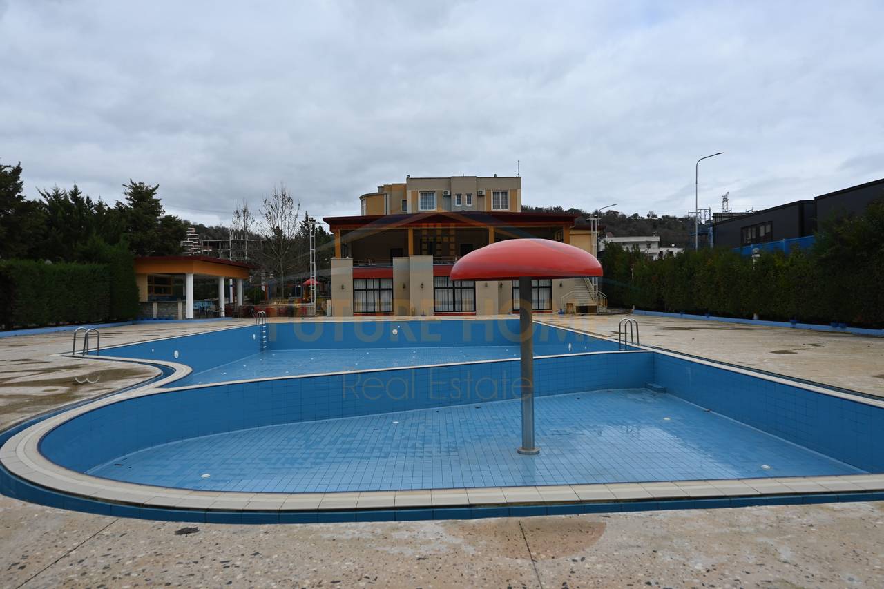 Qera, Resort, Mullet