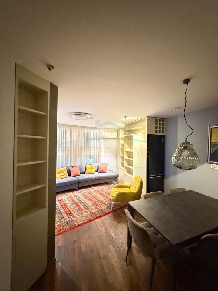 Shitje, Apartament 2+1+2, Rruga e Dibres