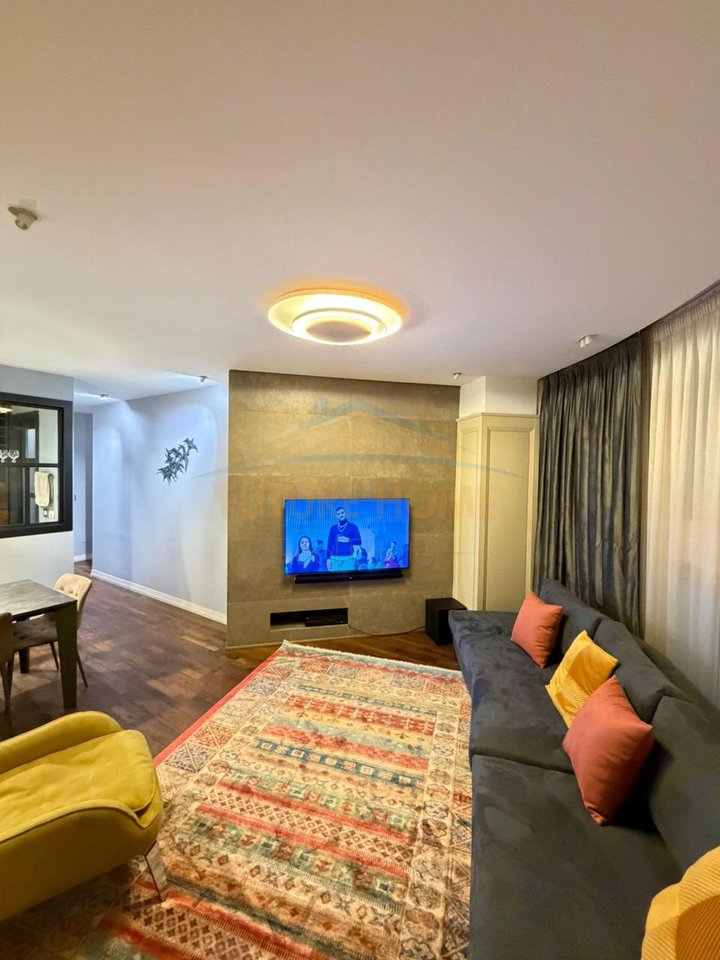 Shitje, Apartament 2+1+2, Rruga e Dibres