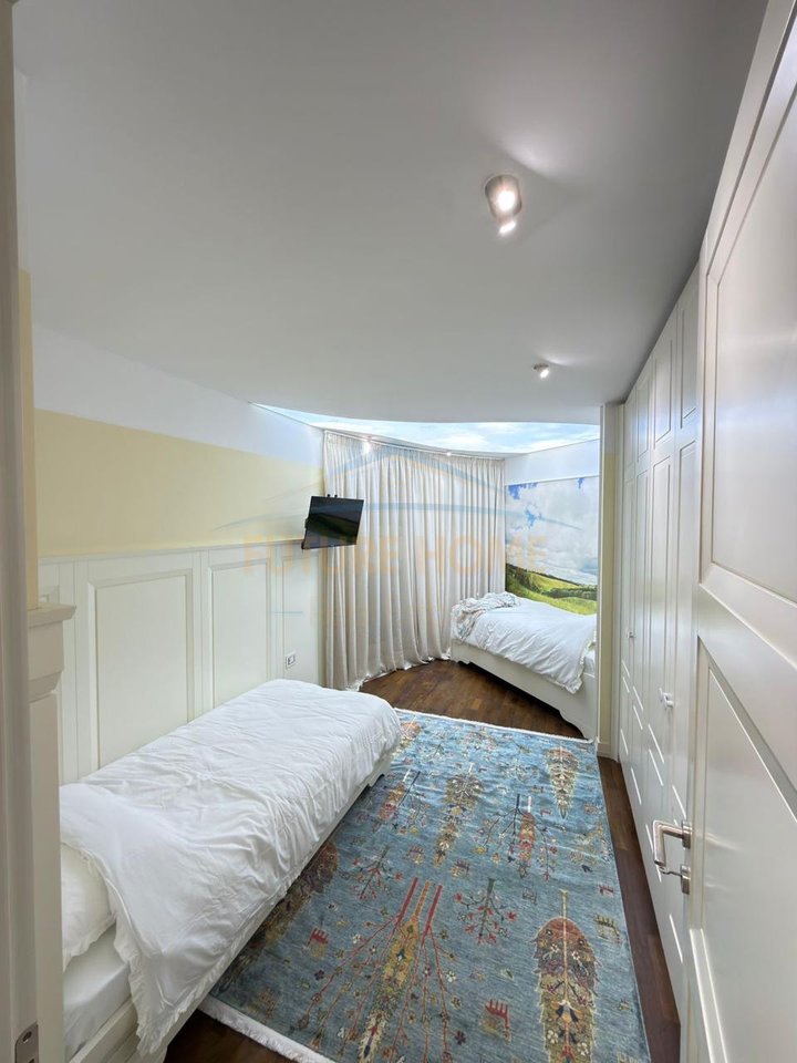 Shitje, Apartament 2+1+2, Rruga e Dibres