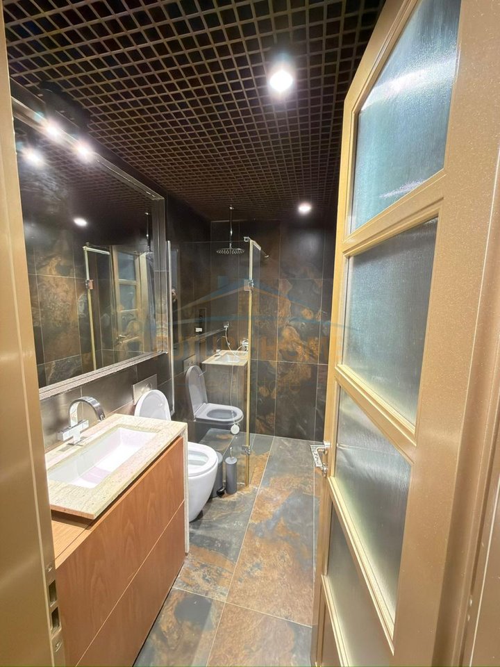 Shitje, Apartament 2+1+2, Rruga e Dibres