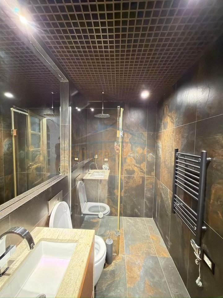 Shitje, Apartament 2+1+2, Rruga e Dibres