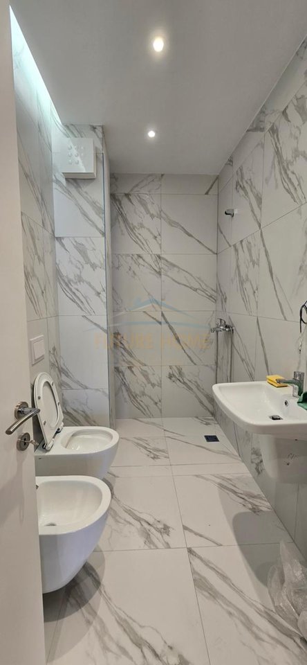 Qera, Apartament 2+1+2, Për Zyra, Mine Peza, Tiranë