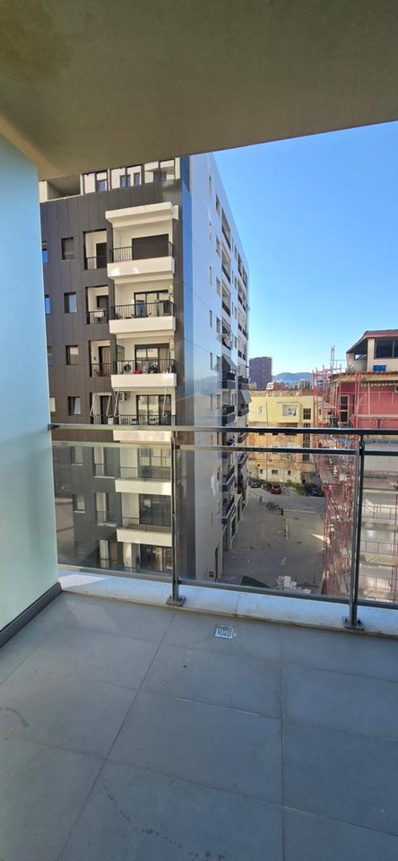 Qera, Apartament 2+1+2, Për Zyra, Mine Peza, Tiranë