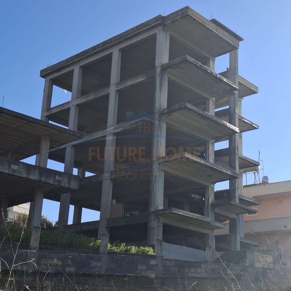 For sale, 5-story building, Arapaj, Durrës