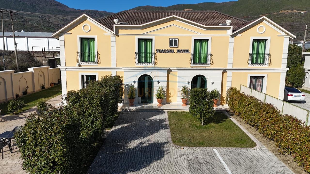 In vendita, Ristorante + Hotel, Strada Nazionale Labinot - Elbasan.