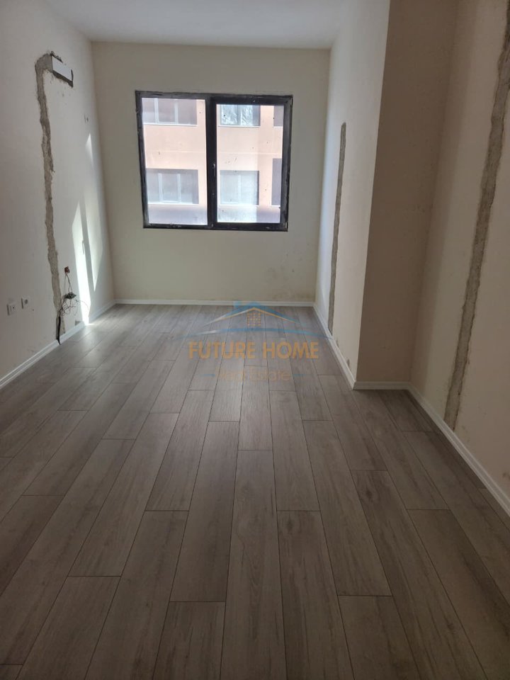 In vendita, Appartamento 2+1+2, Via Elbasan, Tirana.