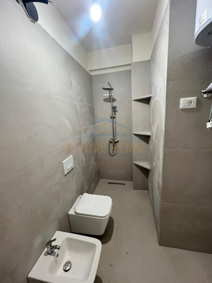 Shitet Apartament 1+1 Mali i Robit, Golem