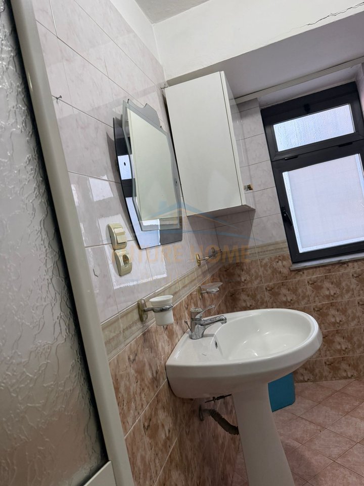 Rent, 1+1 Apartment, Porcelain