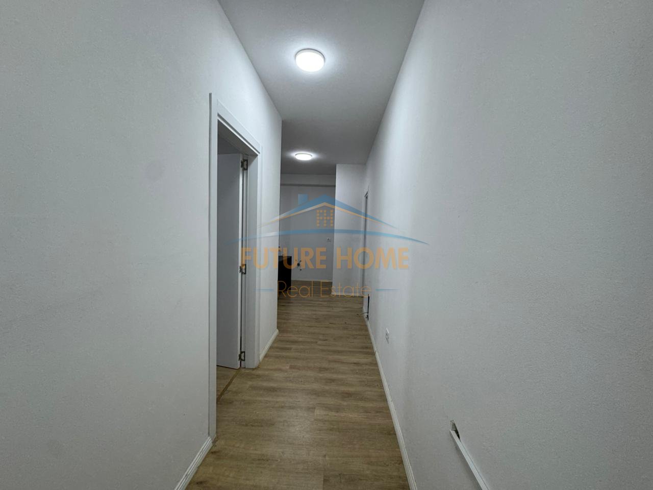 Qera, Ambient për Zyra , Bulevardi i Ri,Tiranë