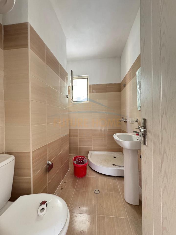 Shitet, Apartament 2+1+2, Ish Rajoni, Durrës
