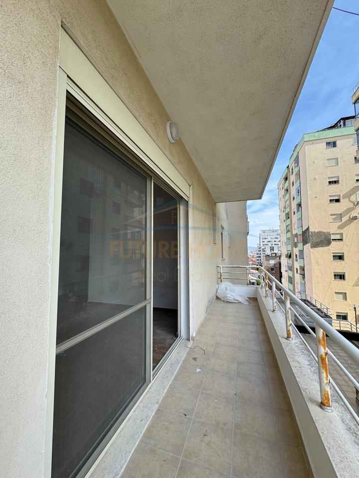 Shitet, Apartament 2+1+2, Ish Rajoni, Durrës