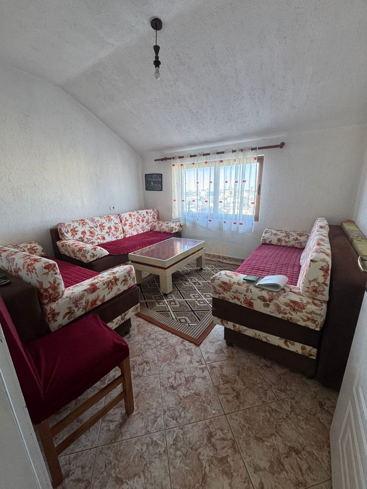 Qera, Apartament 3+1, Laprake, Tirane.
