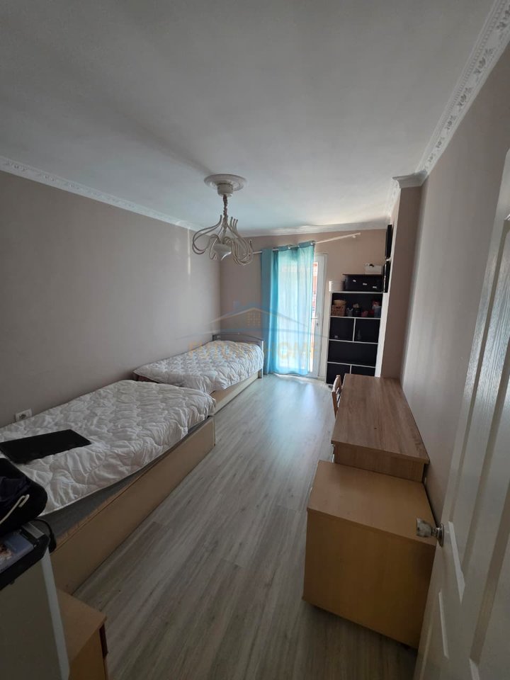 For sale, Duplex 3+1+3+Verandas, Blloku, Gintash, Tirana.