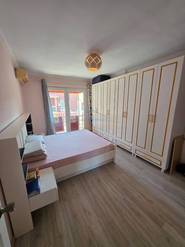 For sale, Duplex 3+1+3+Verandas, Blloku, Gintash, Tirana.