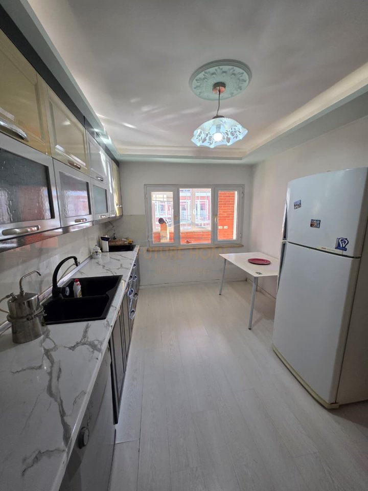 For sale, Duplex 3+1+3+Verandas, Blloku, Gintash, Tirana.