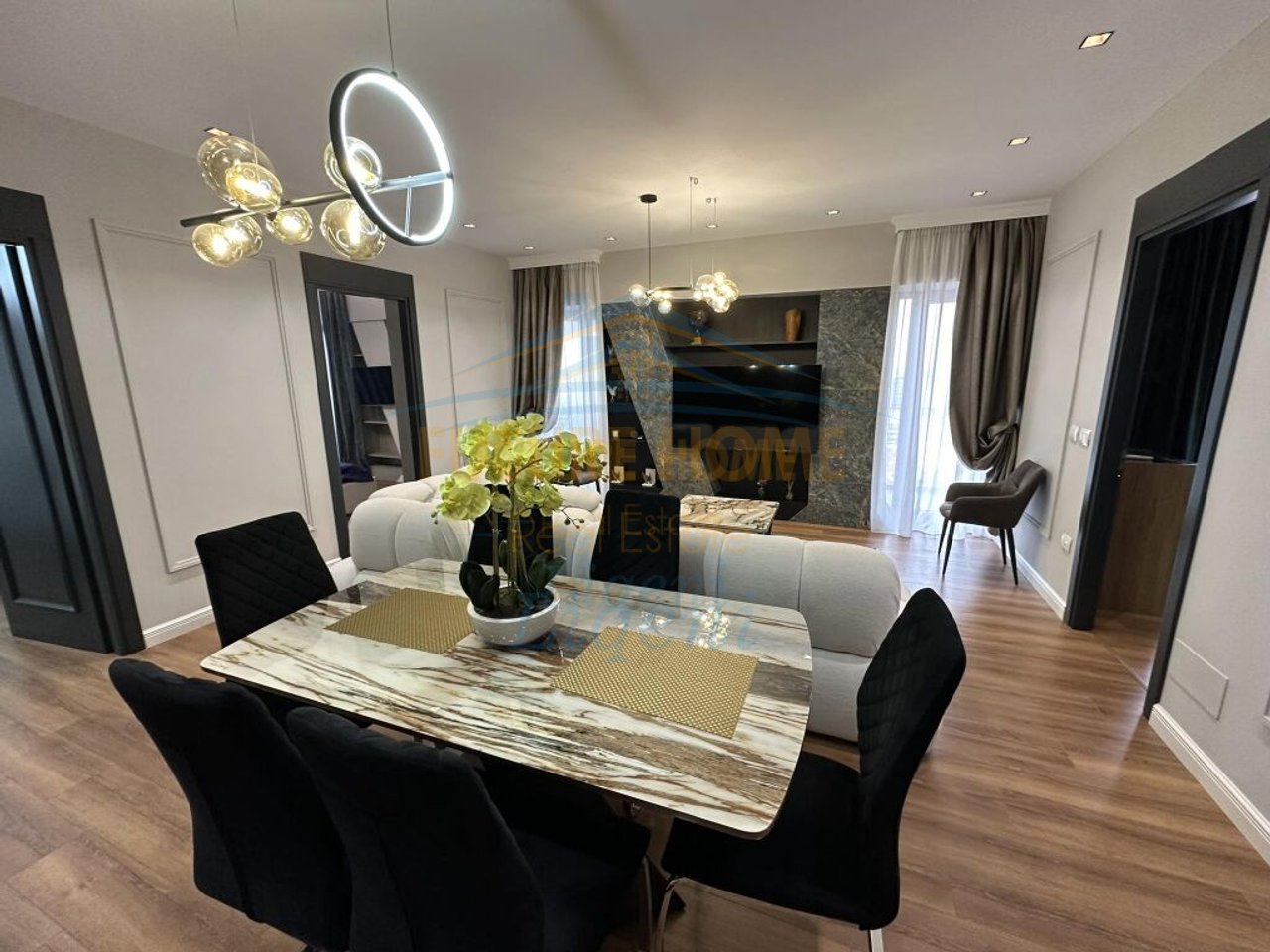 Qera, Apartament 3+1+Post Parkimi, Rruga e Kavajes,  Garden Building, Tirane