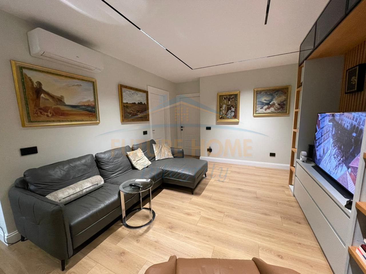 Qera, Apartament 2+1+2, Shallvaret, Tiranë.