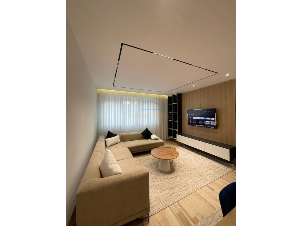 Qera,Apartament 2+1 + Verandë, Kompleksi FZ, Liqeni i Thatë, Tiranë