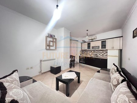 Qera, Apartament 1+1, Porcelan, Tiranë.