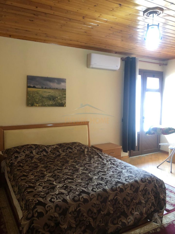 Shitet , Ndërtesë 3 - katëshe , Rruga Fejzo Mema, Vlorë