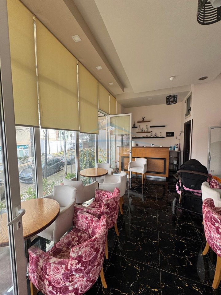 Qera, Ambient Biznesi,Fresk ,