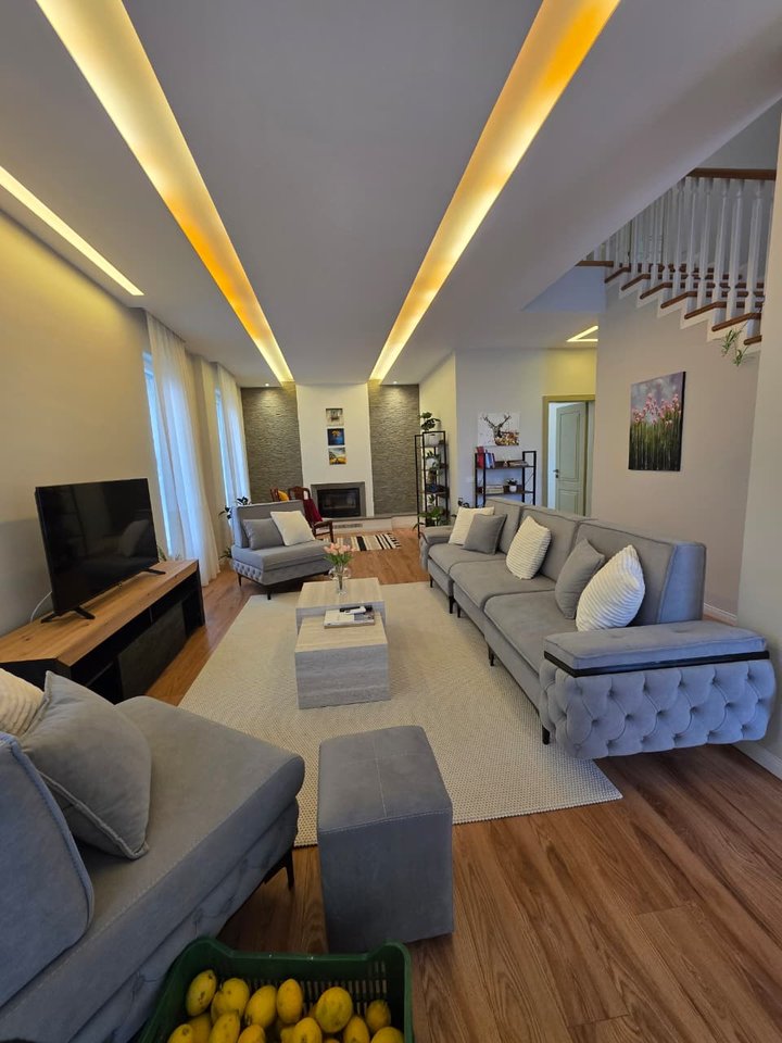 Qera, Vile 2-Kateshe, Prush, Tirane