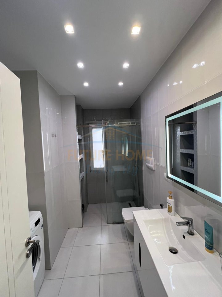 Qera, Apartament 3+1+2+Post Parkimi, SunRise Residence, Tiranë.