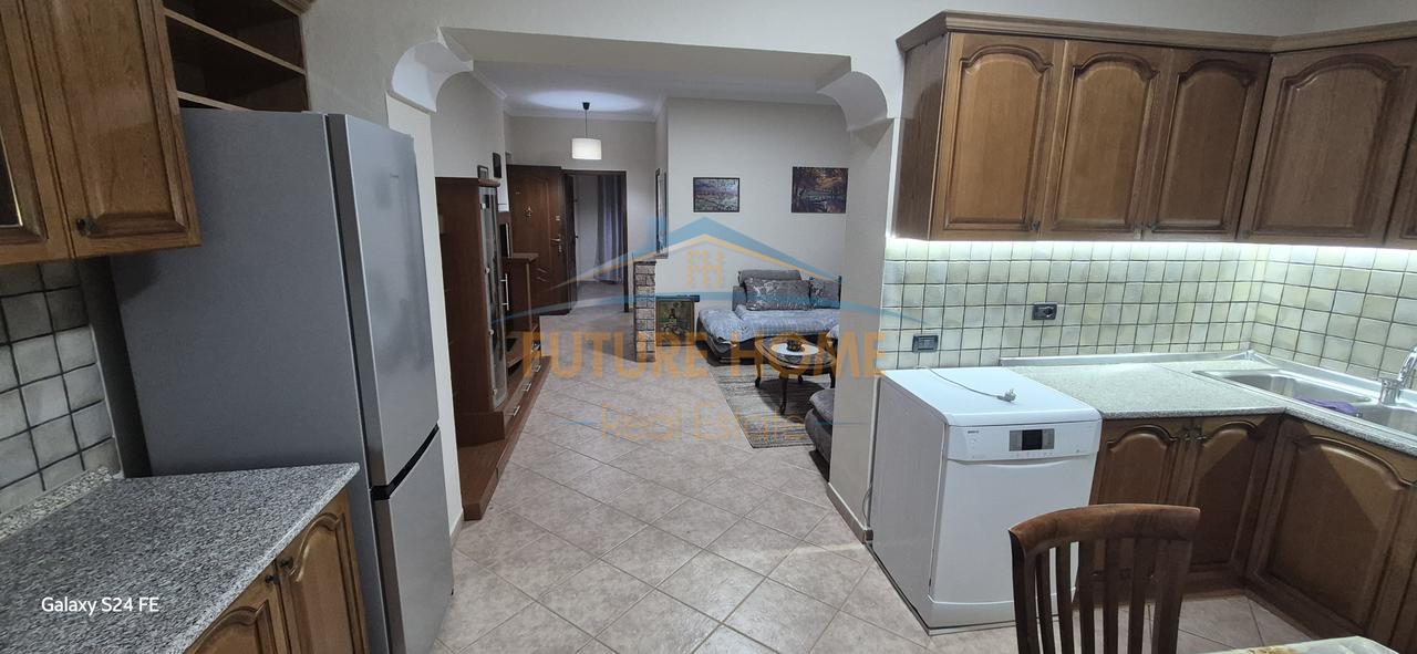 Qira, Apartament 1+1, Pazari i Ri, Tirane.