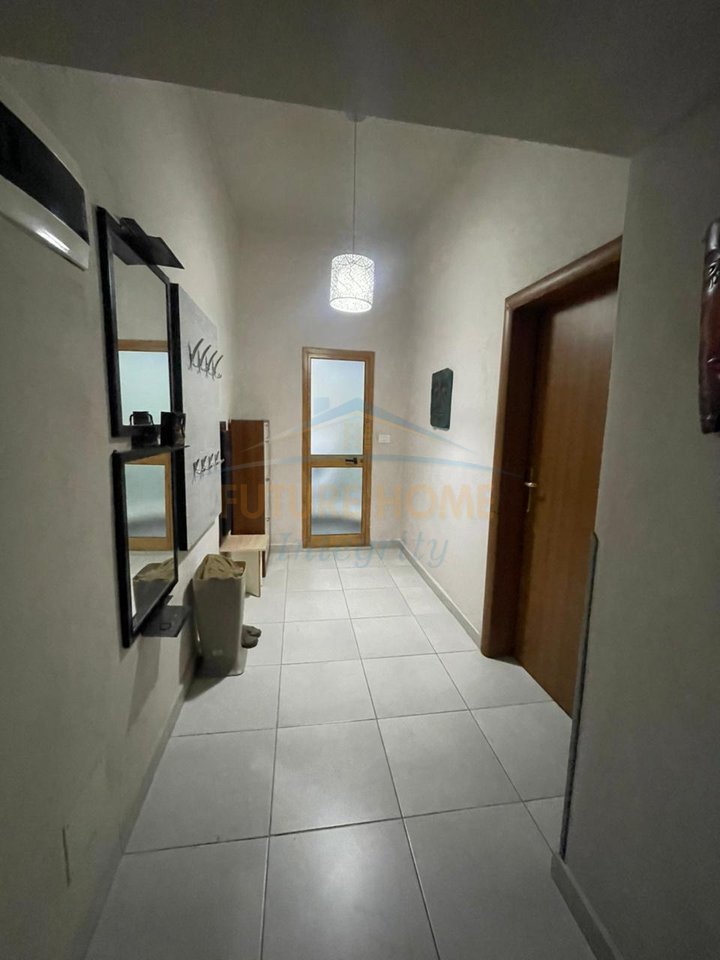 Qera, Apartament 1+1, Blloku, Tiranë.