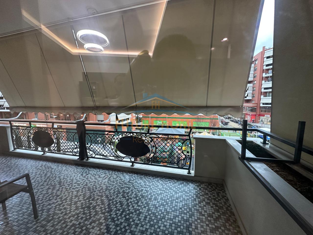 Qera, Apartament 2+1+ Parking,Kompleksi Delijorgji !