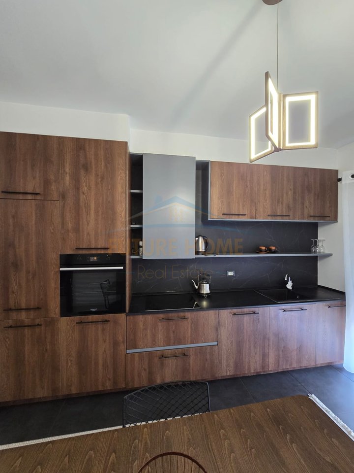 Qera, Apartament 2+1+2+Post Parkimi ,Liqeni i thate
