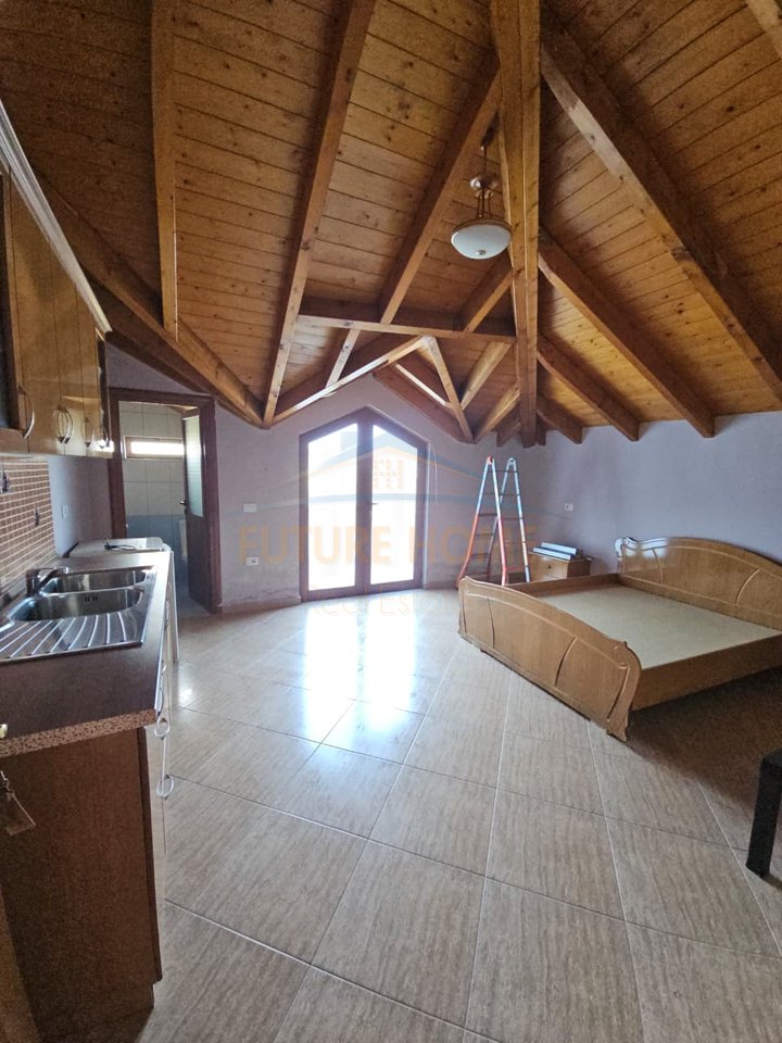 In Vendita, Villa su 3 Piani + Mansarda, Mali Robit, Durazzo