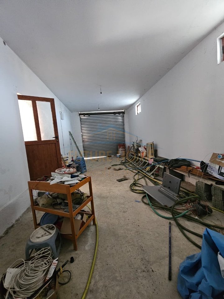 In Vendita, Villa su 3 Piani + Mansarda, Mali Robit, Durazzo