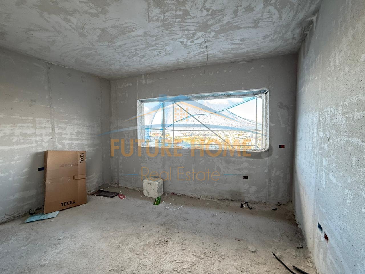 Shitet, Duplex 3+1, Rezidenca "Kodra e Diellit 2", Tiranë.