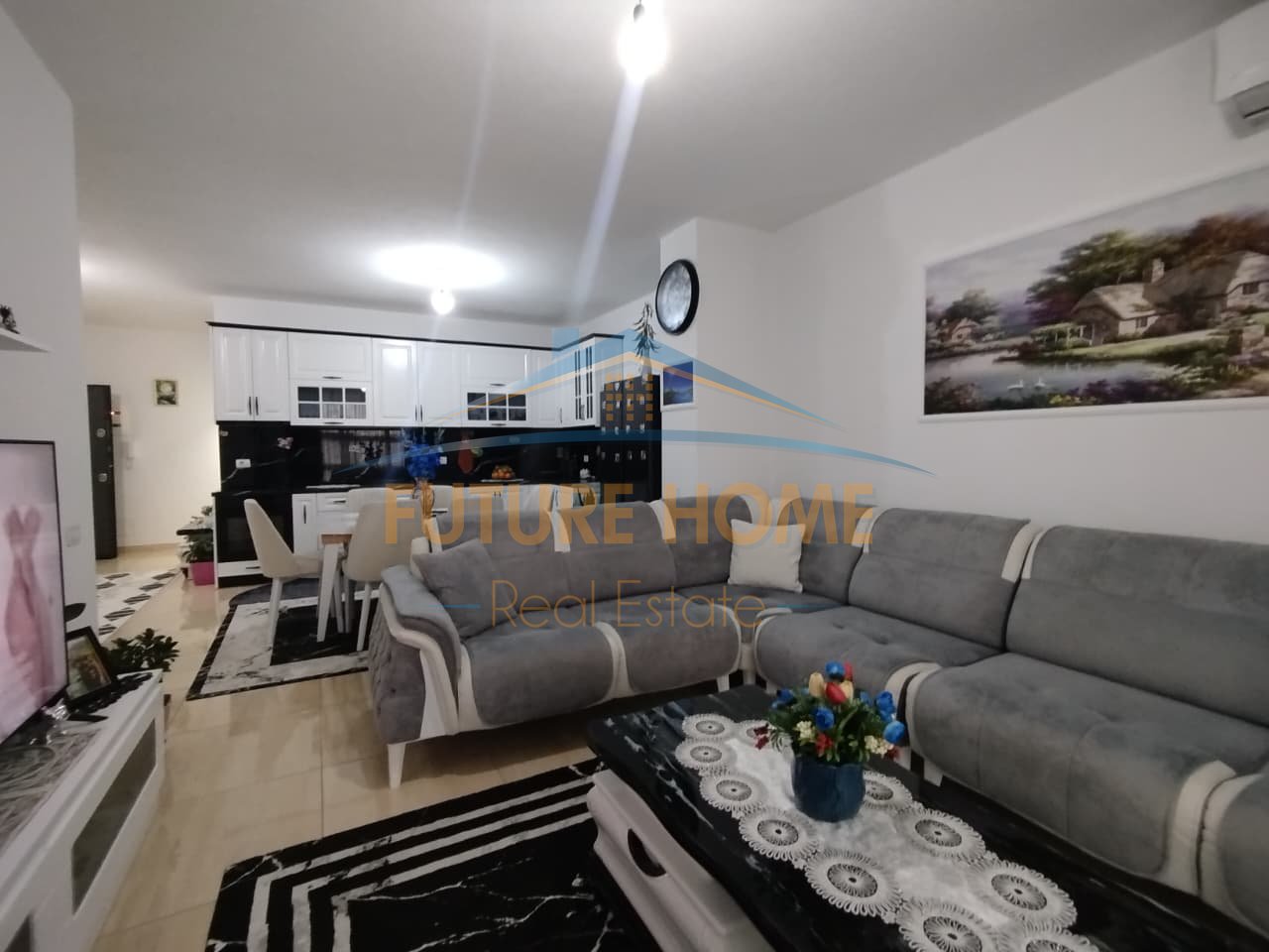 Shitet, Apartament 1+1, Kamez
