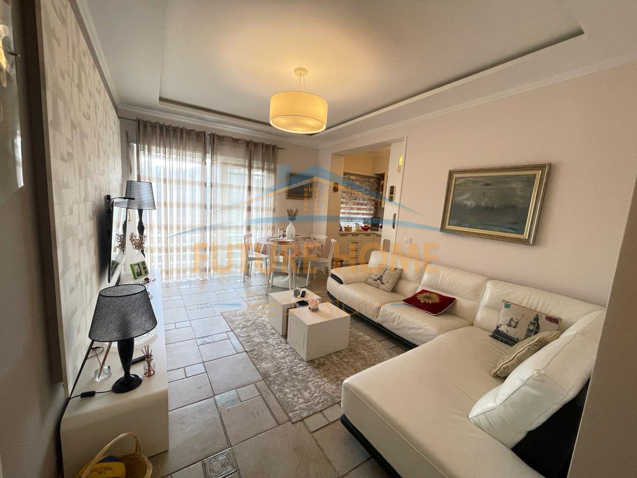 Shitet, Apartament 1+1, Rezidenca "Kodra e Diellit 1", Tiranë.