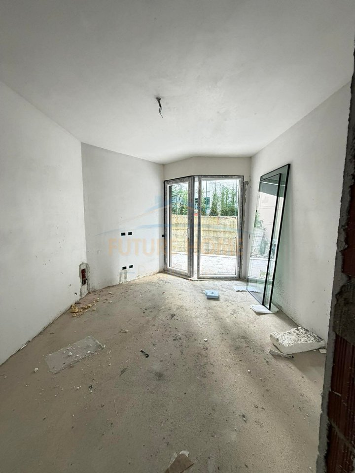 Shitet , Apartament 2+1+2 , Kompleksin Palladium