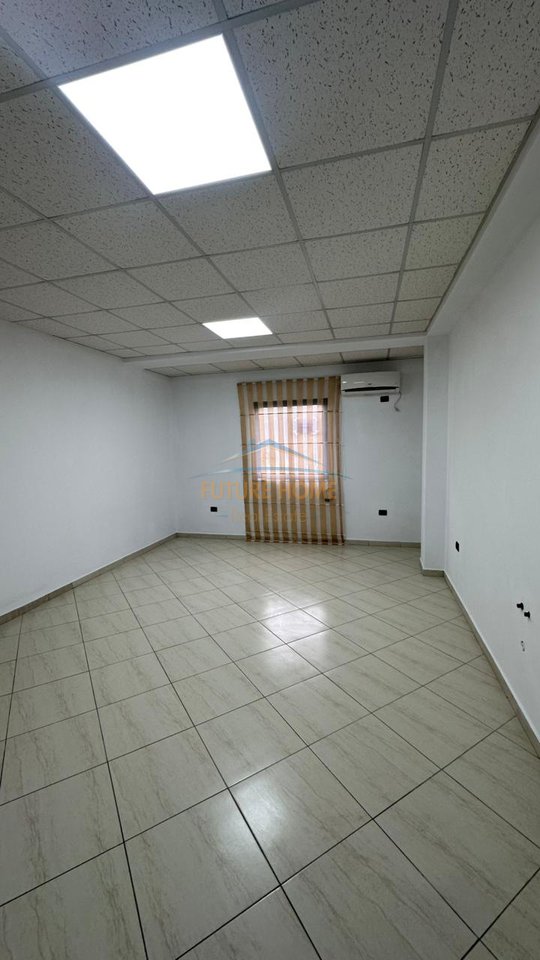 Qera,Ambient Biznesi,Laprakë,Tiranë.