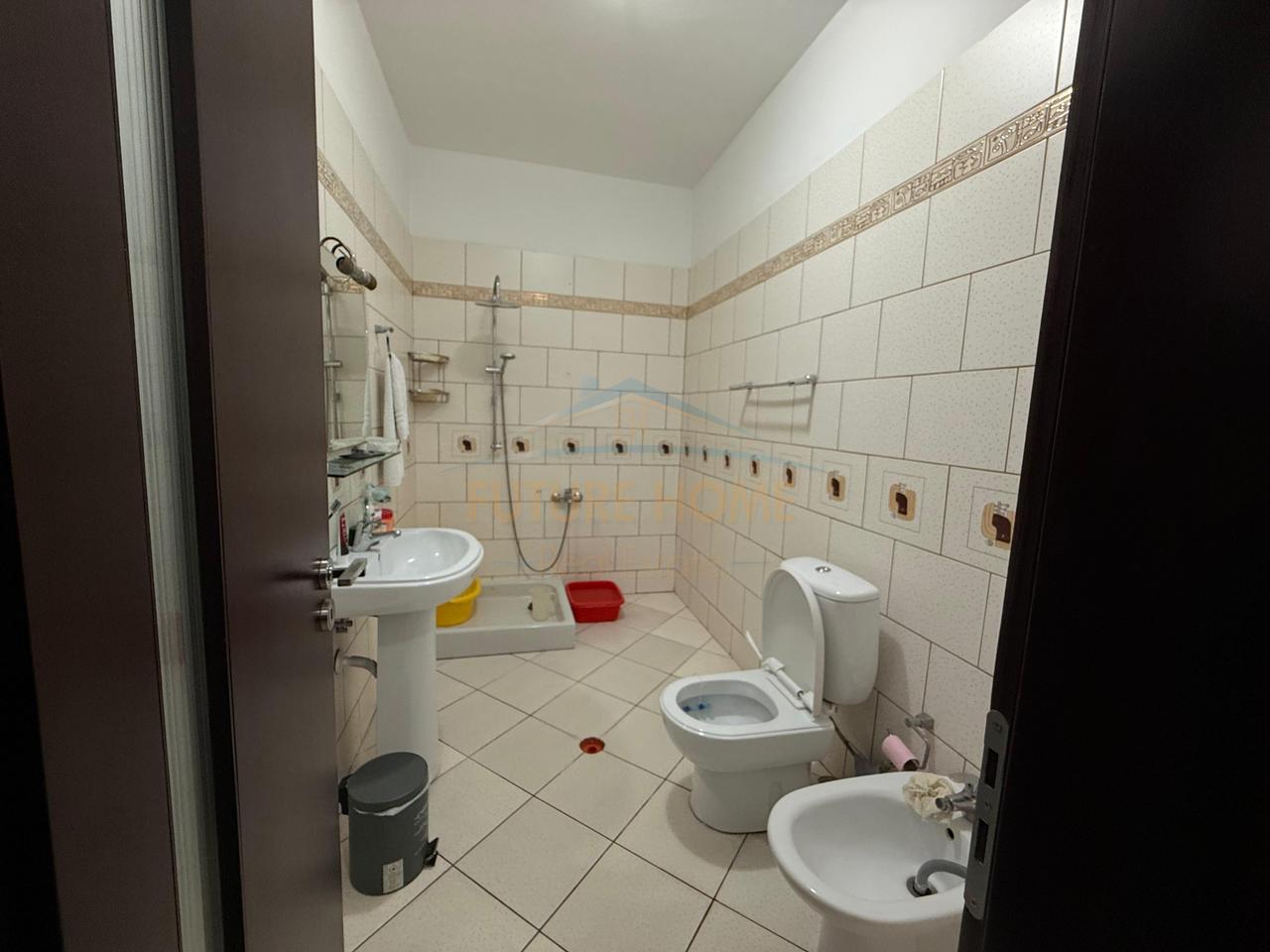 For sale, Apartment 3+1+2, Gjergj Araniti Street, Vlorë.